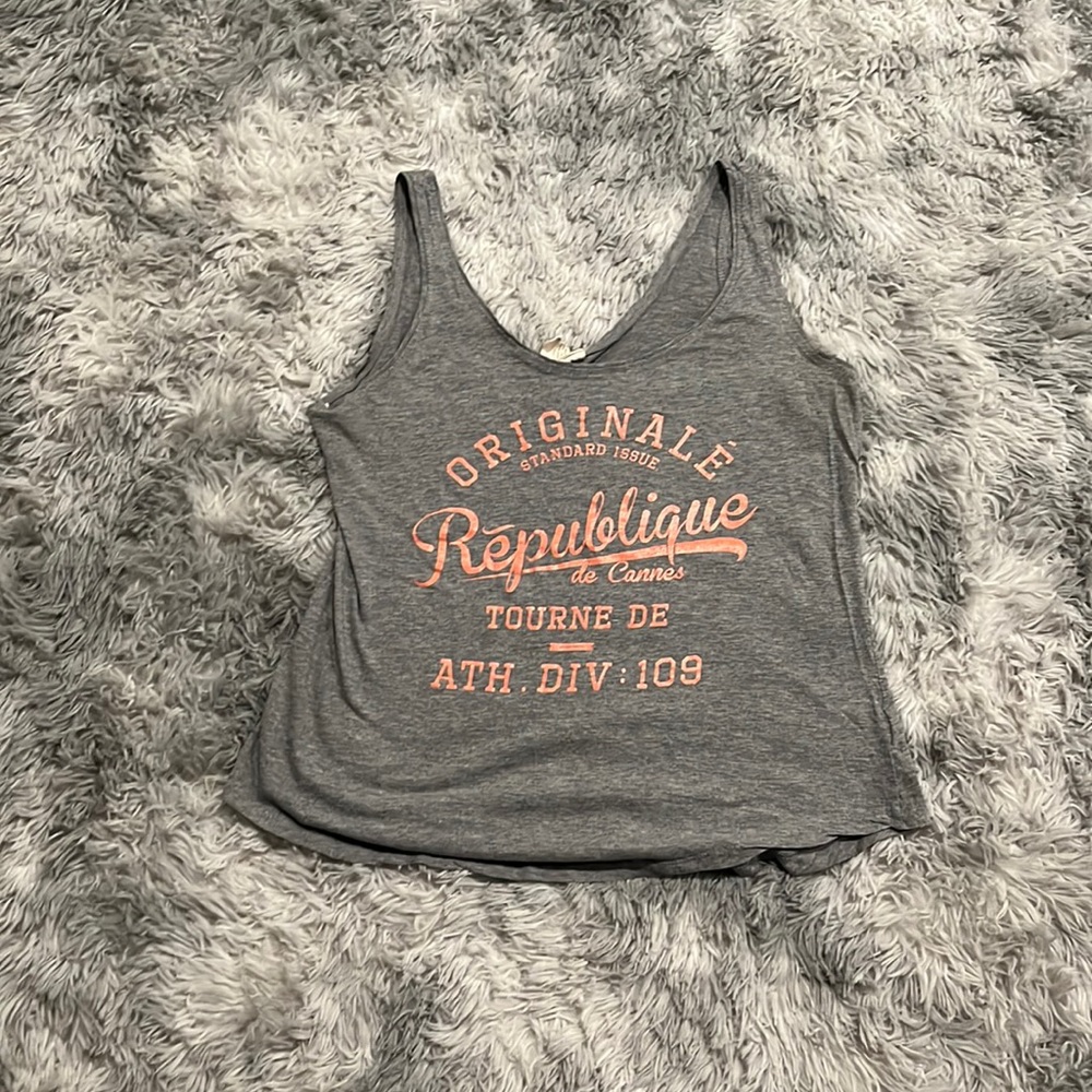 Gray graphic tank top